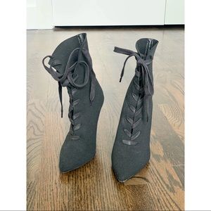 Steve Madden Booties Size 5.5